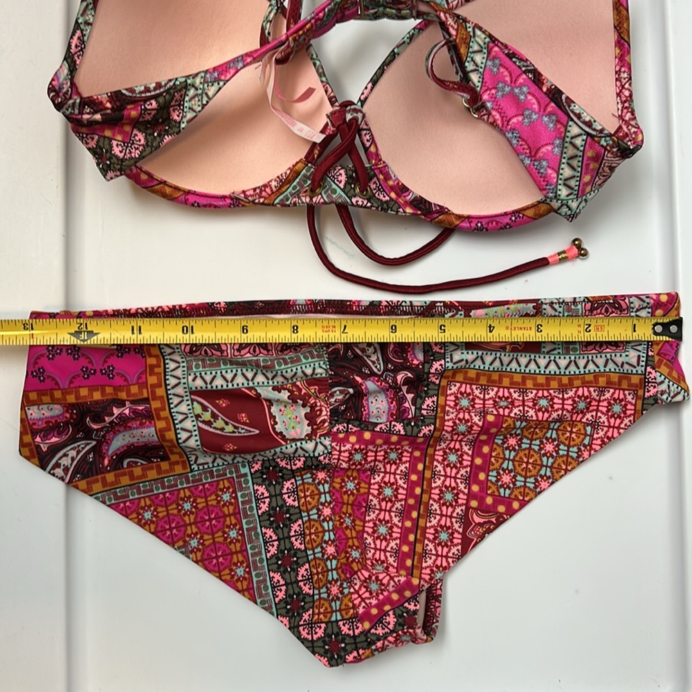 Victoria's Secret The Lace-up Fabulous Halter & Ruched-back Cheeky, 32 C - Picture 9 of 9